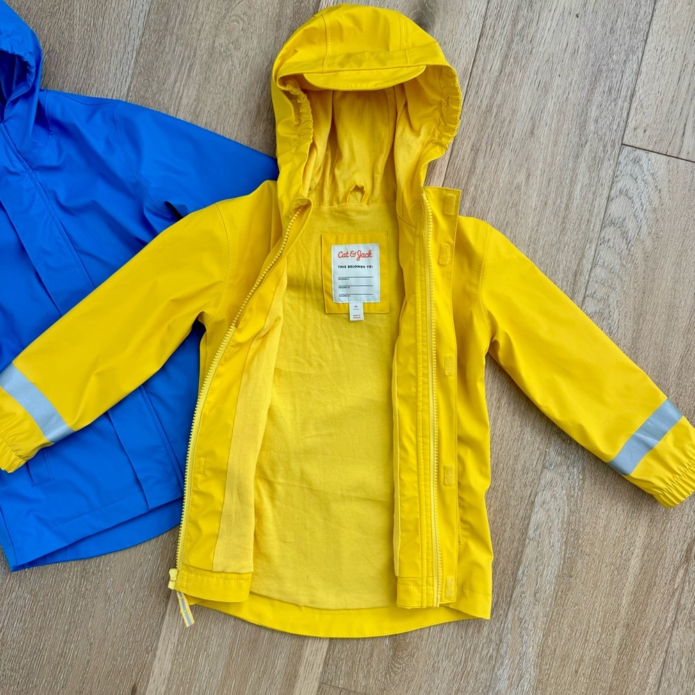 Set of 2 Cat & Jack Raincoats 4T - Picture 2 of 5